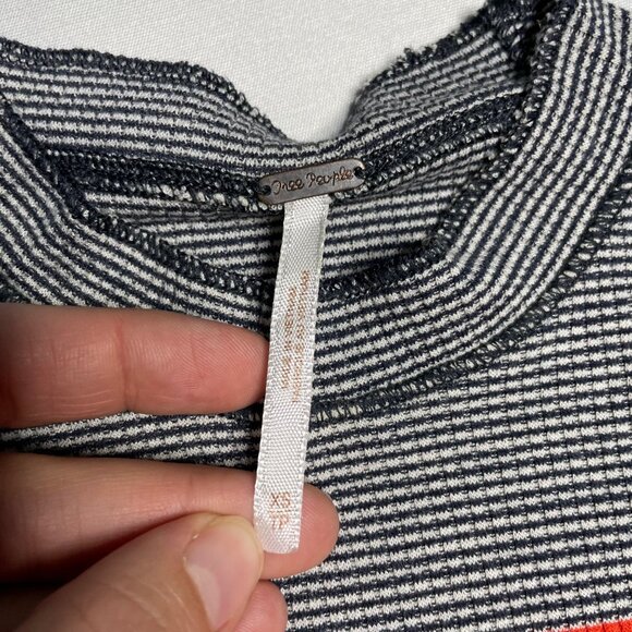 Free People Striped Thermal Top Size XS Navy Combo OB466000 Blue Red - Picture 4 of 8